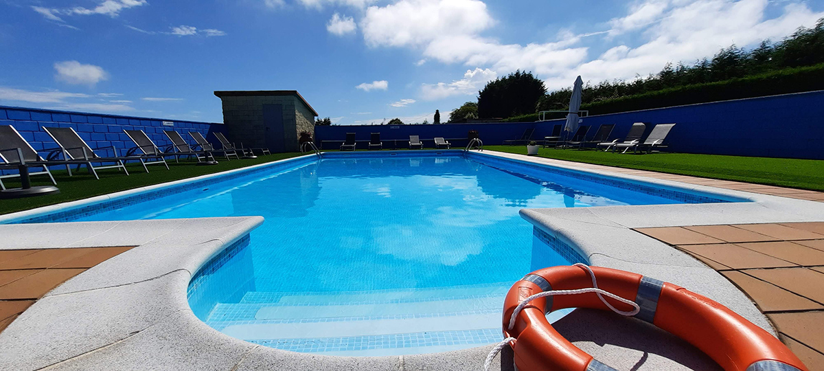 Piscina apartamentos